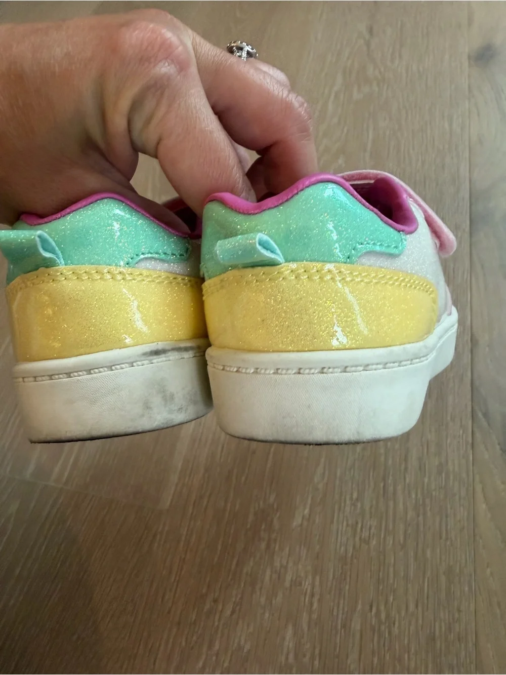 Carter’s Girls Glitter Sneakers Pink Rainbow Size 10